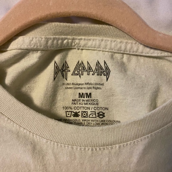 Def Leppard Tee - Picture 3 of 3